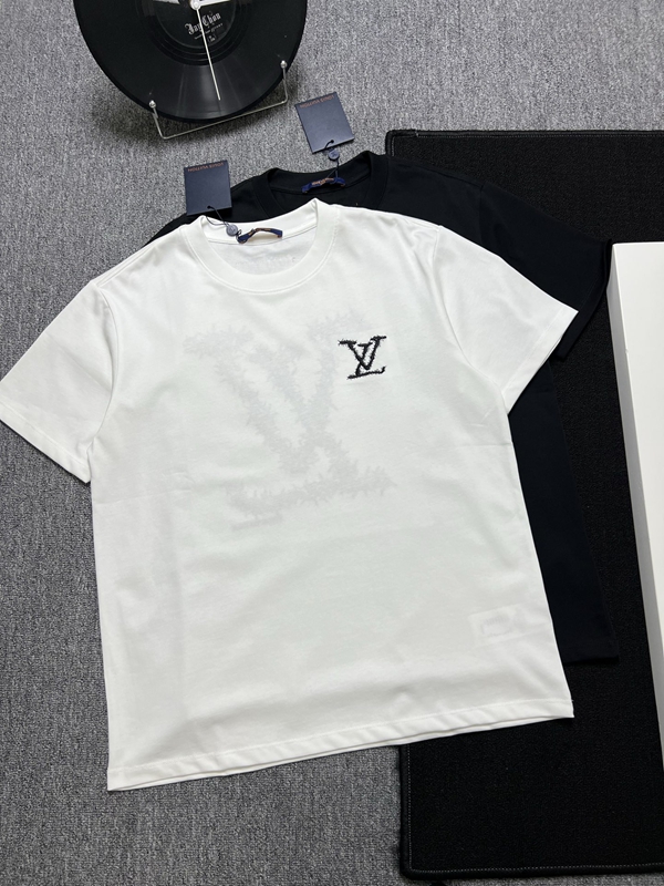 ブランドTシャツ背面デザイン